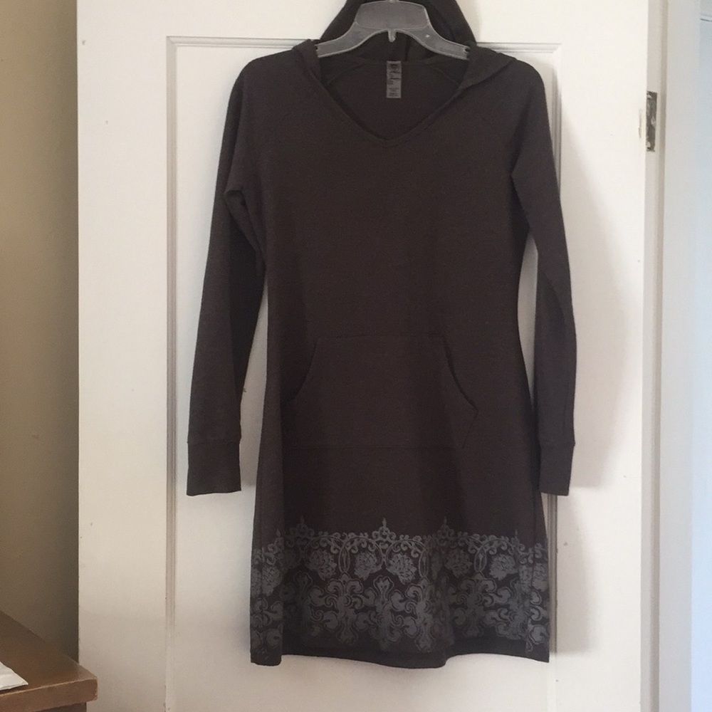 Dress - Picture 3 of 3
